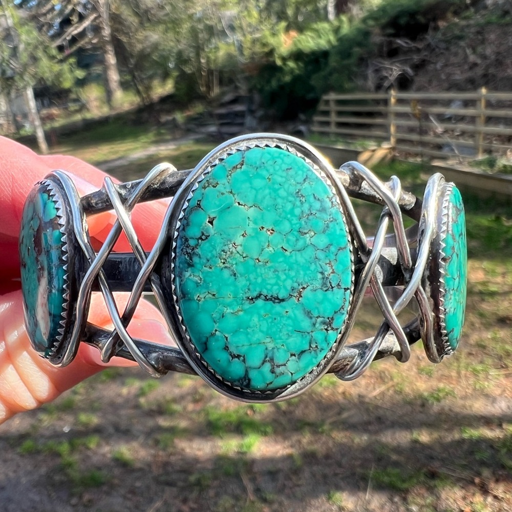 Vintage Native American Turquoise Cuff
